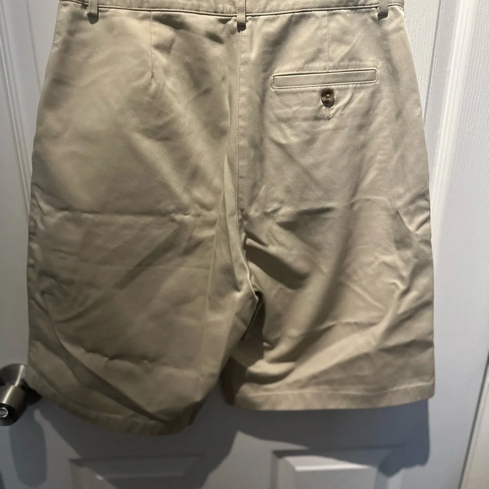 L.L. Bean Bayside Original Fit Chino Shorts, Women 10 = 28x9 Beige Khaki